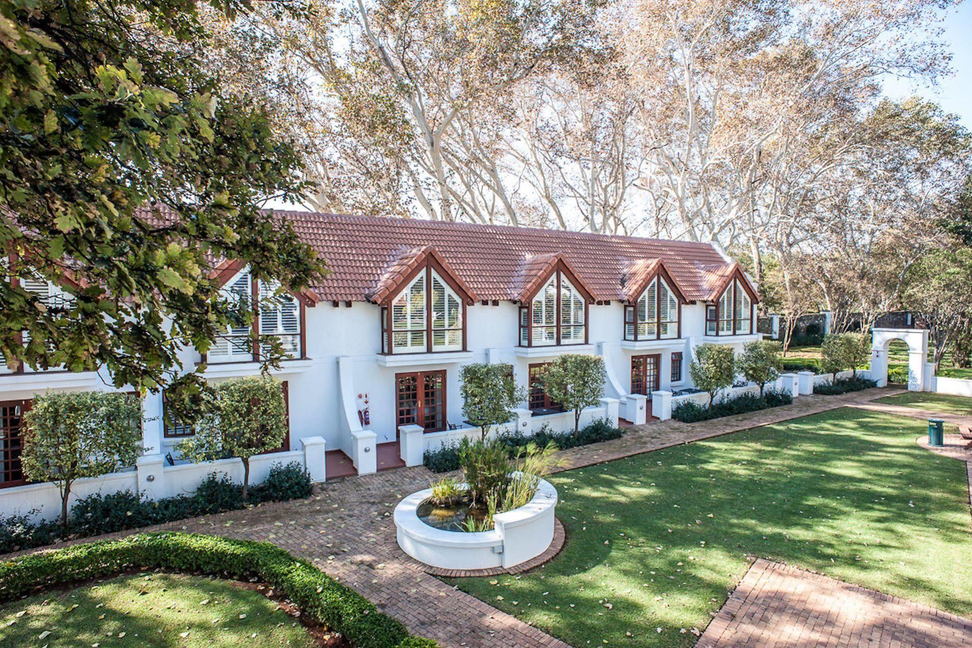 River Meadow Manor Centurion Exterior foto