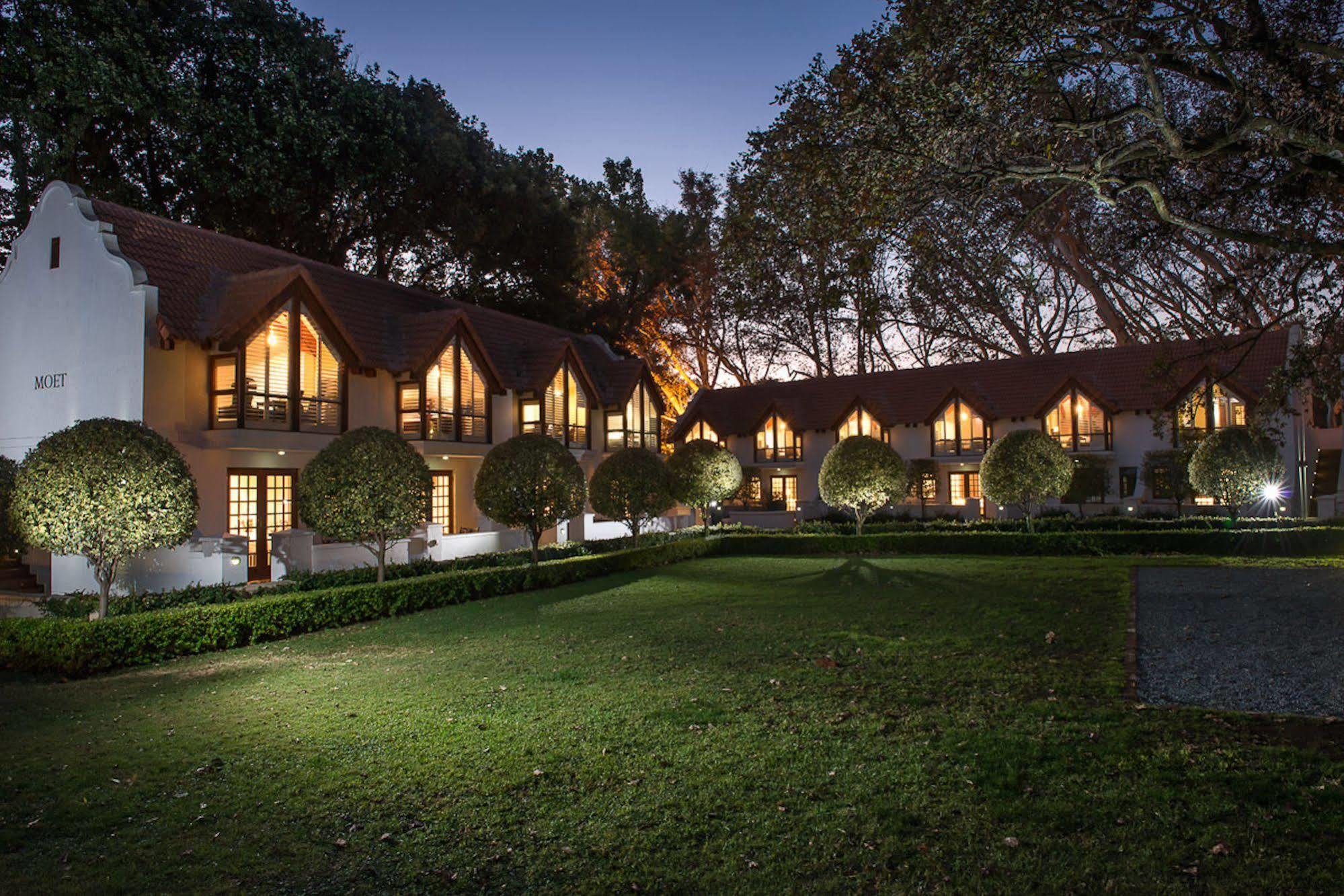 River Meadow Manor Centurion Exterior foto