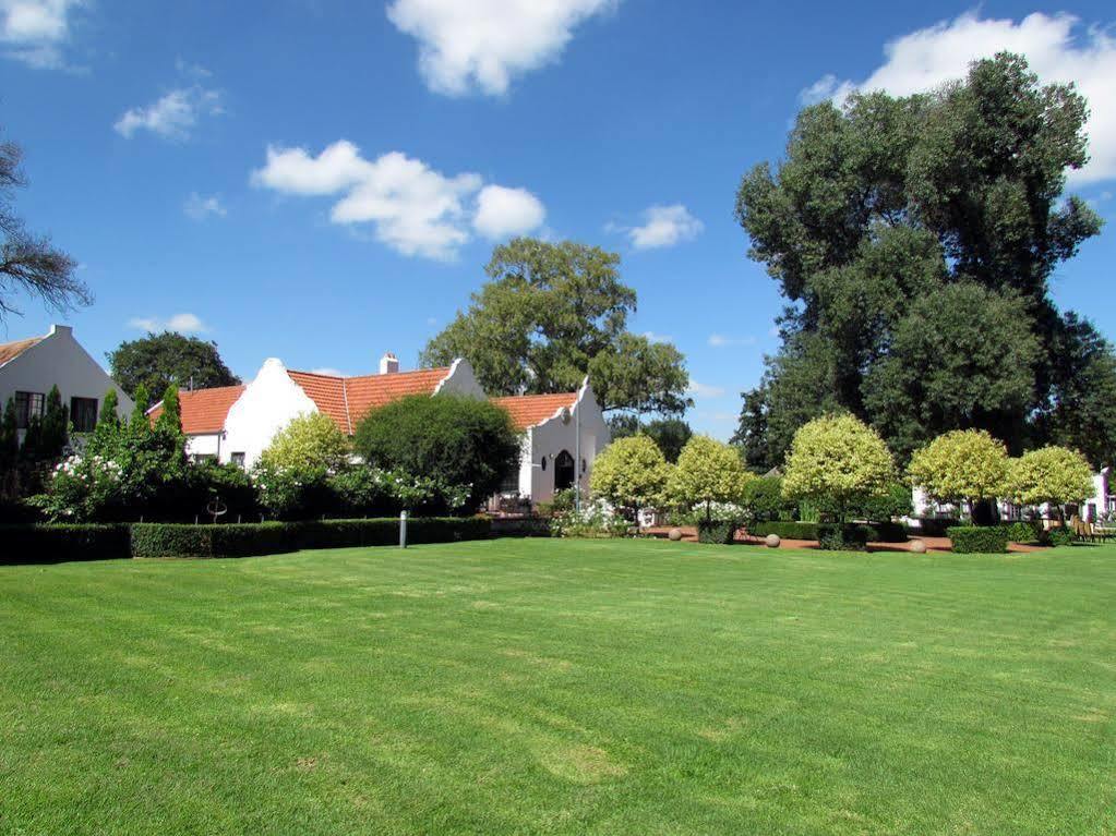 River Meadow Manor Centurion Exterior foto